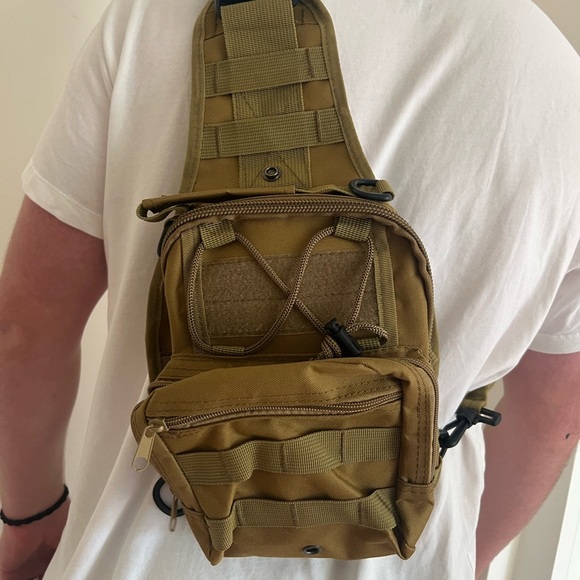 Tactical Military Style Crossbody Bag Army Green - Picture 2 of 11